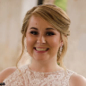 Meet your Posher, Courtney